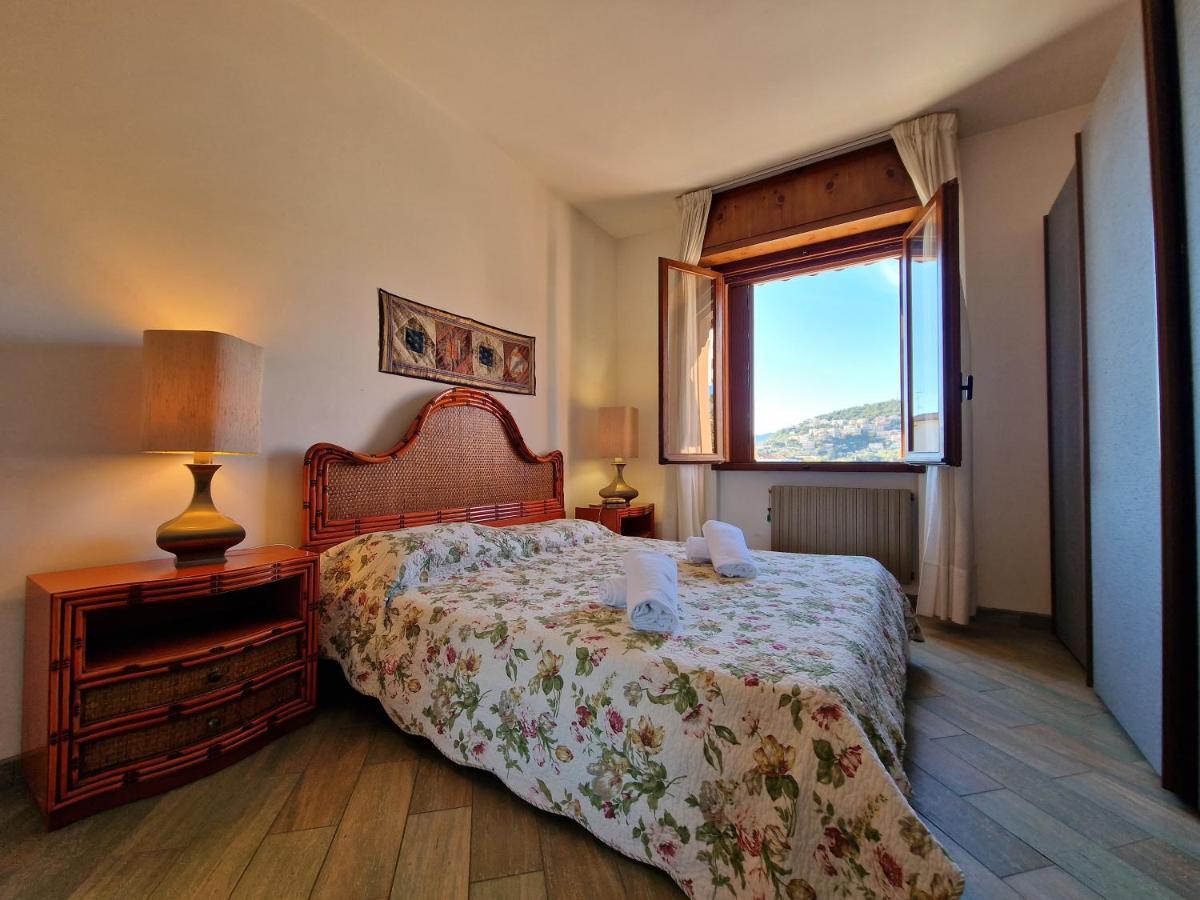 Appartamento Via Alberti Terrazza Vista Aperta- Free Parking Pietra Ligure Esterno foto